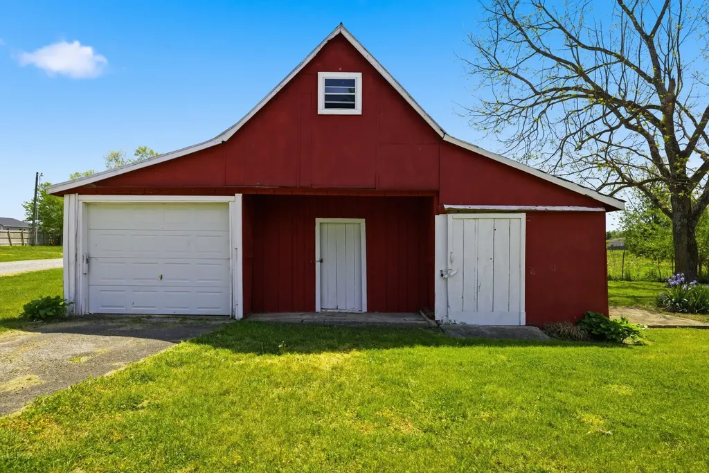 6335 State Highway 1194 Stanford KY 40484