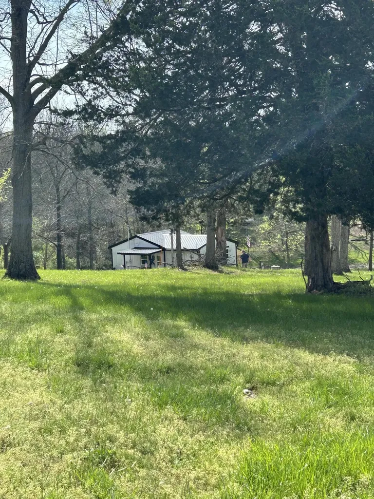 38 Cricket Lane Berry KY 41003