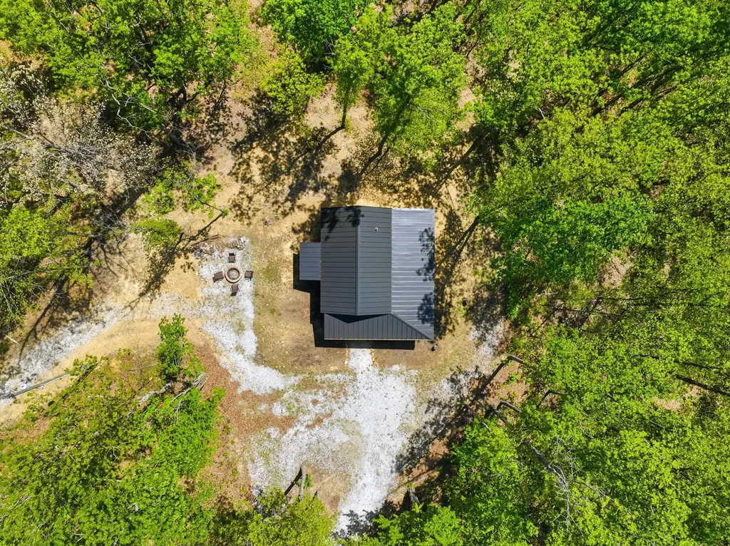 1100 Sinking Valley School Road Mckee KY 40447