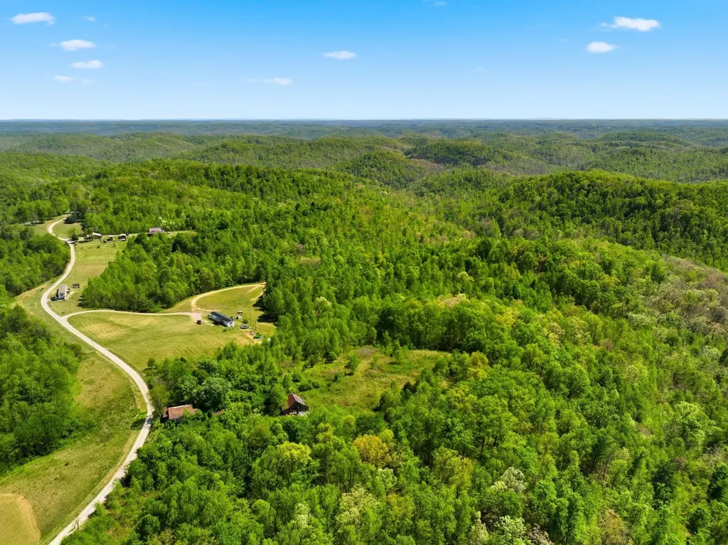 1100 Sinking Valley School Road Mckee KY 40447