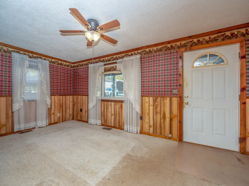 36 Teaberry Lane Wellington KY 40387