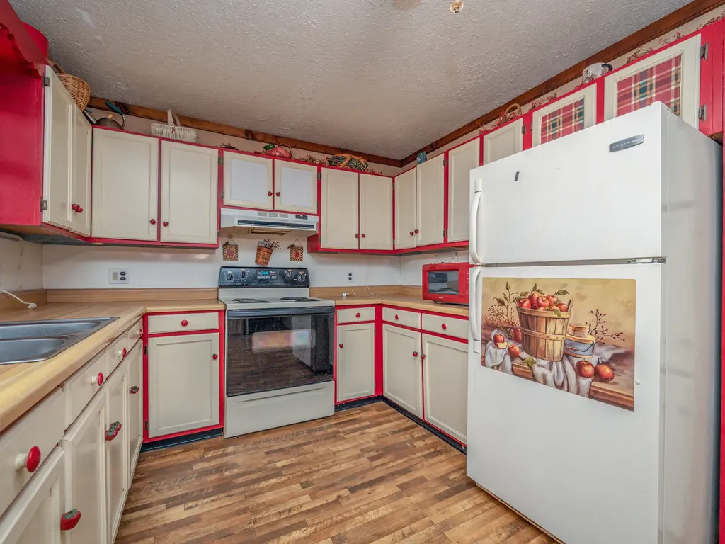 36 Teaberry Lane Wellington KY 40387