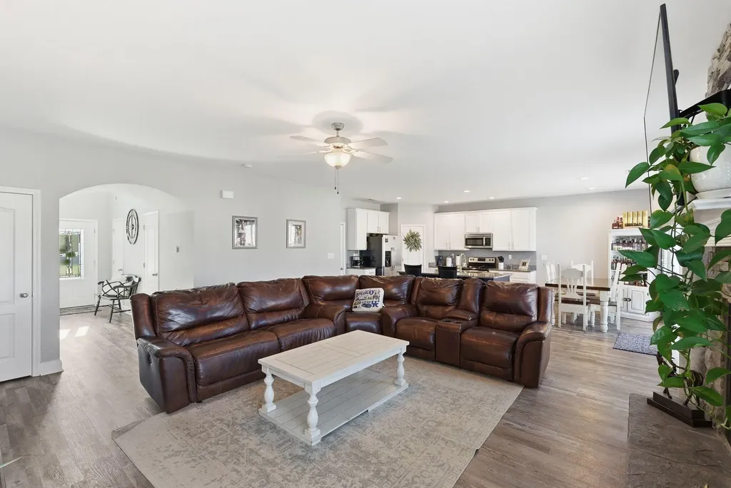 1002 Sugarbush Trail Lexington KY 40509
