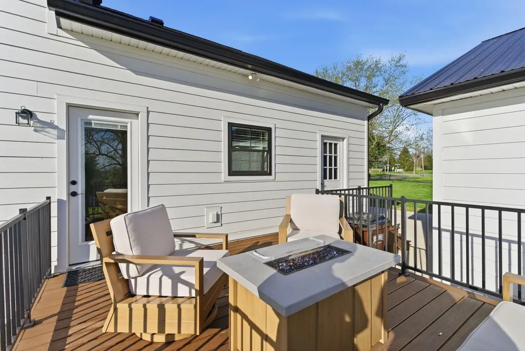 6329 Athens Boonesboro Road Lexington KY 40509