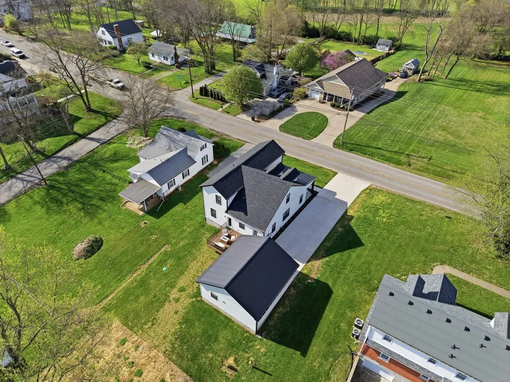 6329 Athens Boonesboro Road Lexington KY 40509