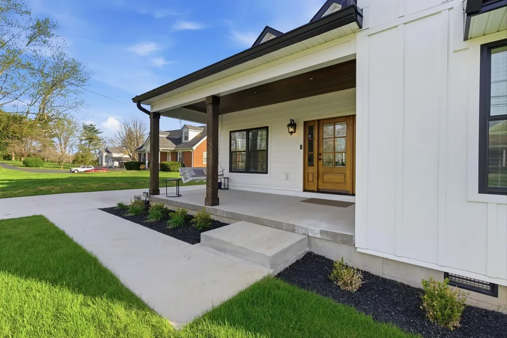 6329 Athens Boonesboro Road Lexington KY 40509