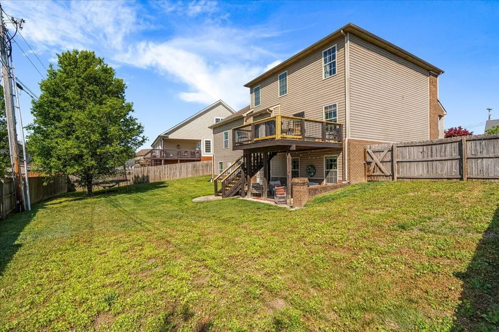 145 Bernie Trail Nicholasville KY 40356