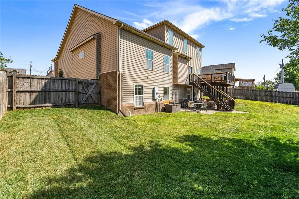 145 Bernie Trail Nicholasville KY 40356