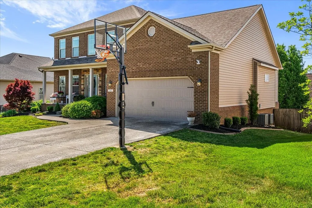 145 Bernie Trail Nicholasville KY 40356