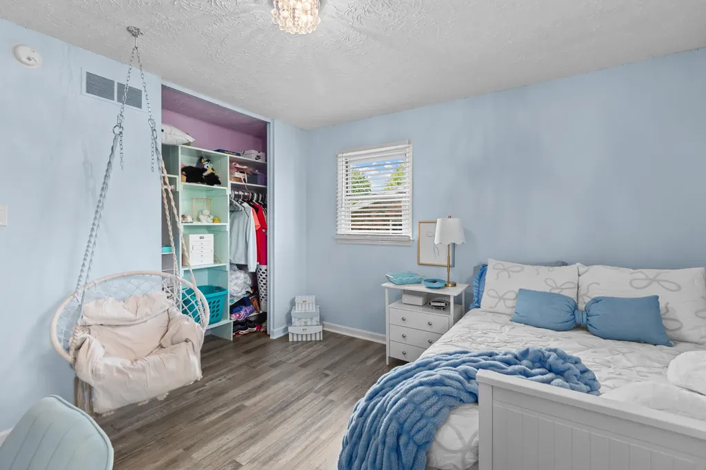 28 Churchill Drive Winchester KY 40391
