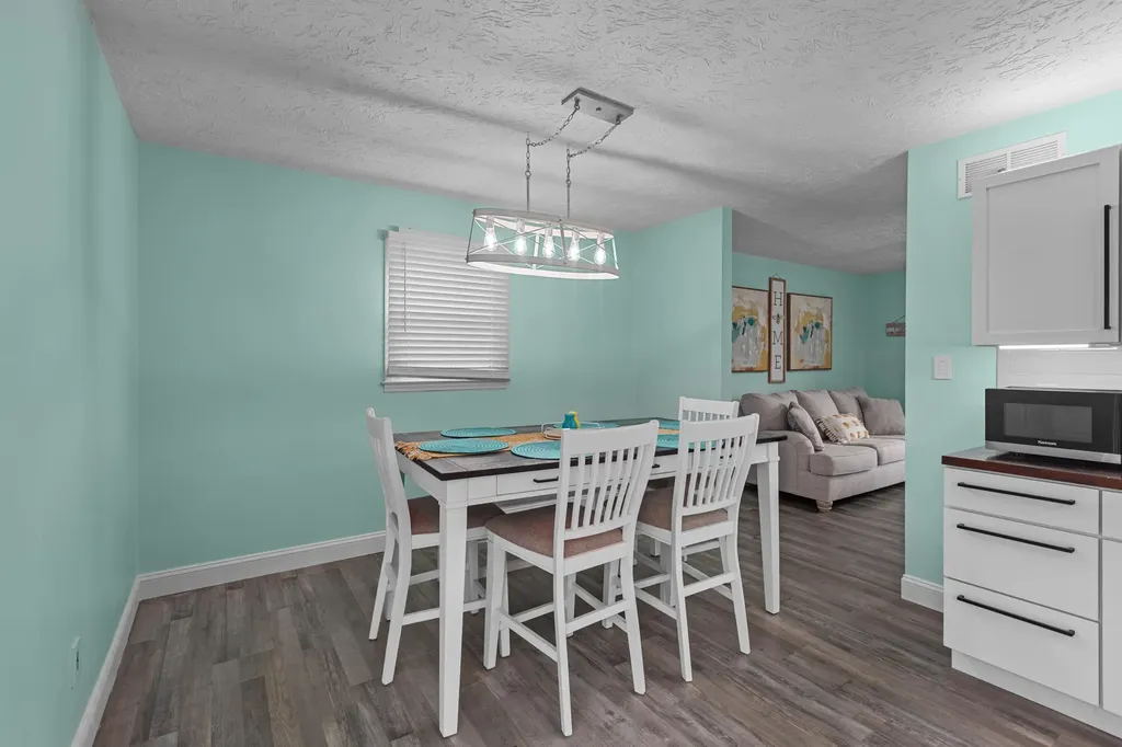 28 Churchill Drive Winchester KY 40391