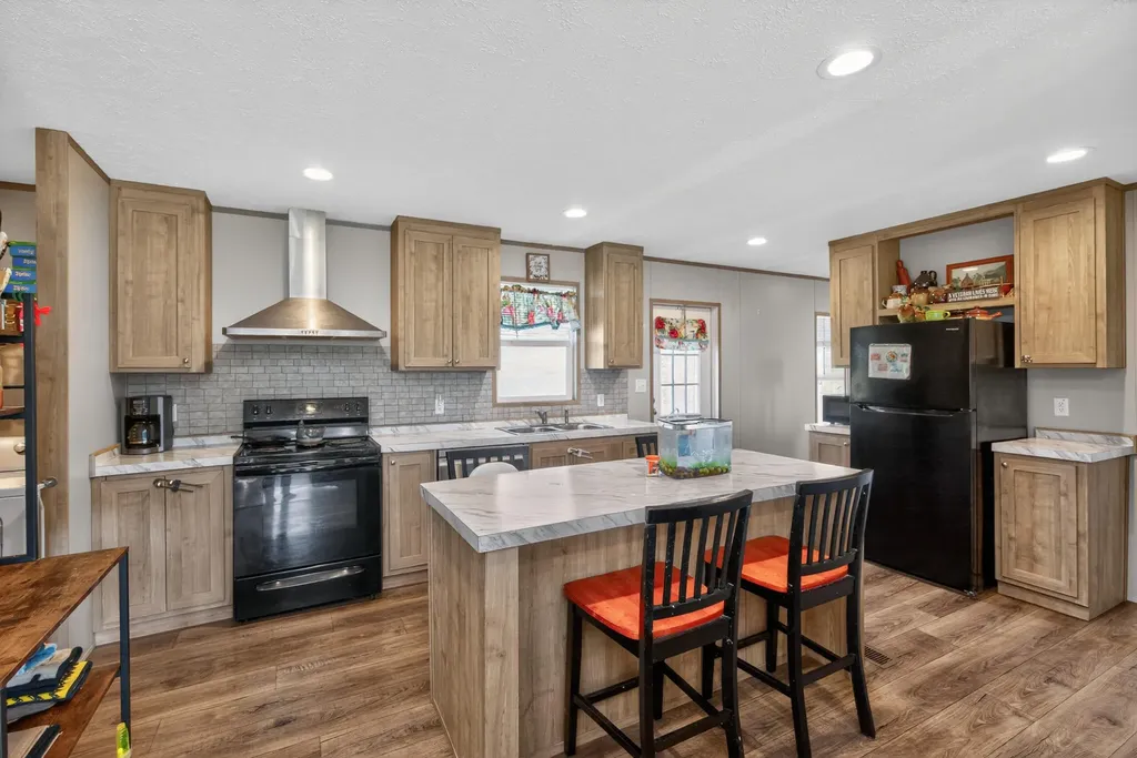 141 George Lane Road Lancaster KY 40444