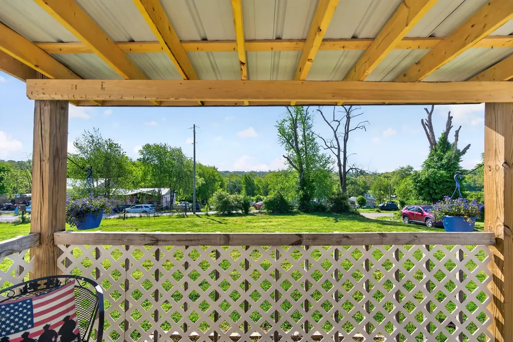 141 George Lane Road Lancaster KY 40444