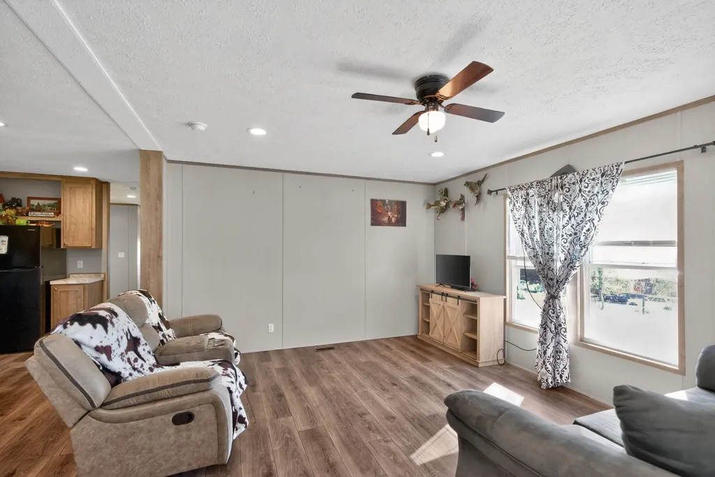 141 George Lane Road Lancaster KY 40444