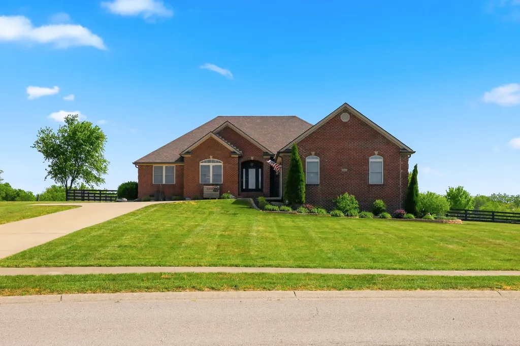 4045 Port Royal Drive Richmond KY 40475