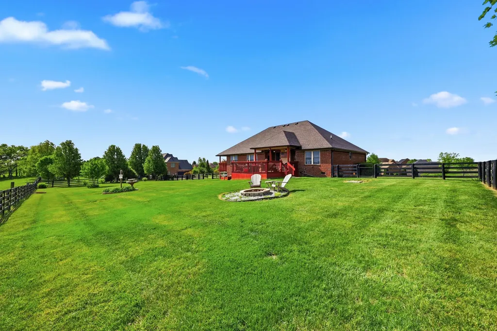 4045 Port Royal Drive Richmond KY 40475