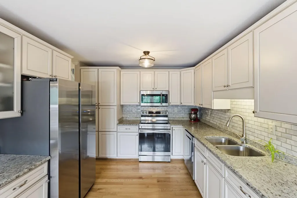 4313 Southmoor Park Lexington KY 40514