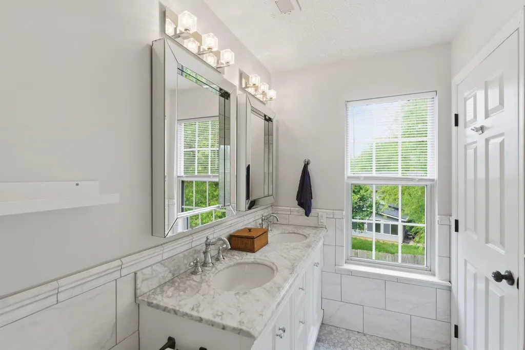 4313 Southmoor Park Lexington KY 40514