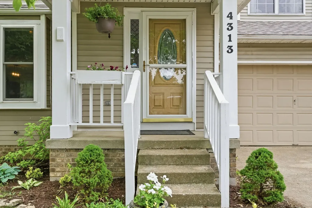 4313 Southmoor Park Lexington KY 40514