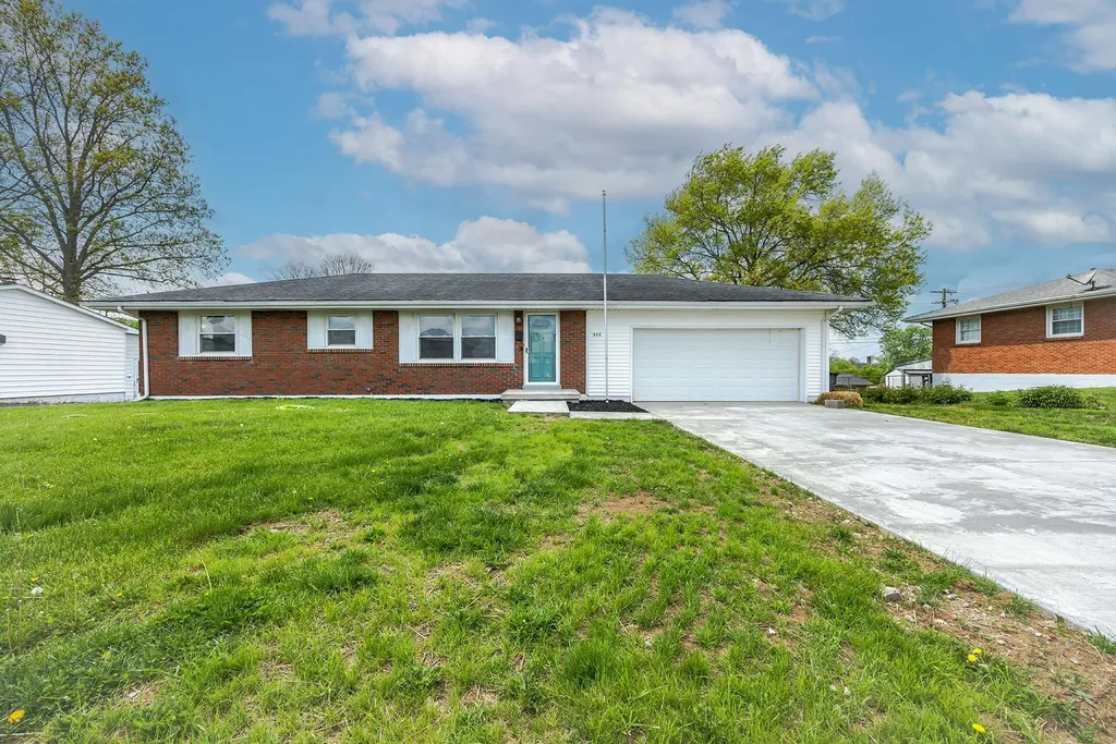 302 Robin Road Paris KY 40361