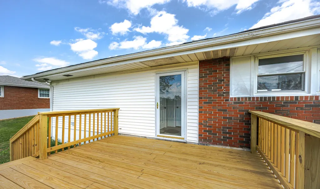 302 Robin Road Paris KY 40361