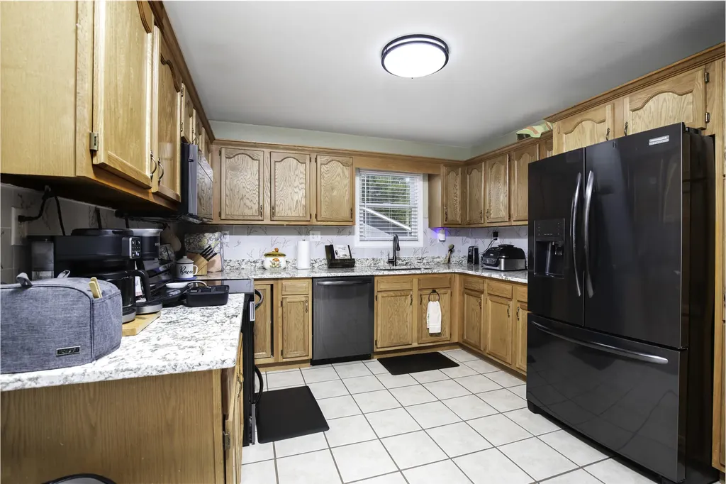 1035 Gregory Lane Lawrenceburg KY 40342