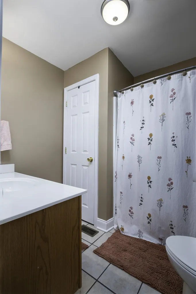 1035 Gregory Lane Lawrenceburg KY 40342