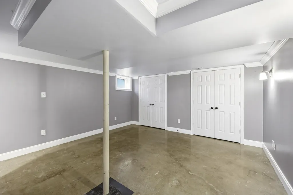 210 Bunker Hill Road Paris KY 40361