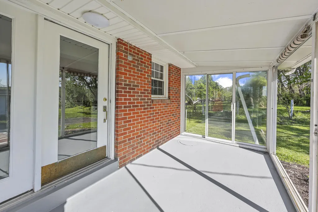 210 Bunker Hill Road Paris KY 40361