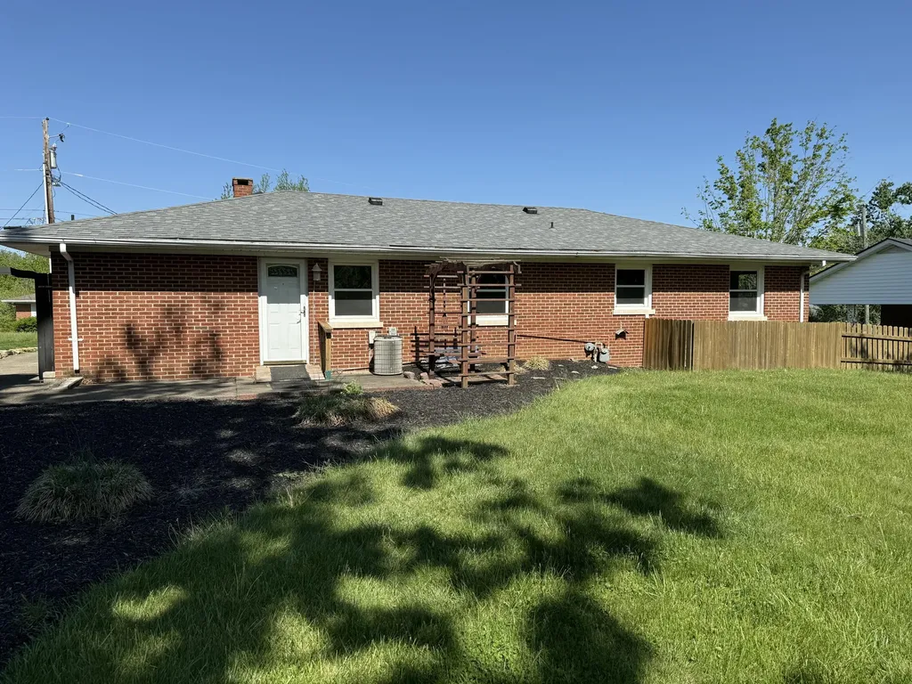 219 Stratford Drive Richmond KY 40475