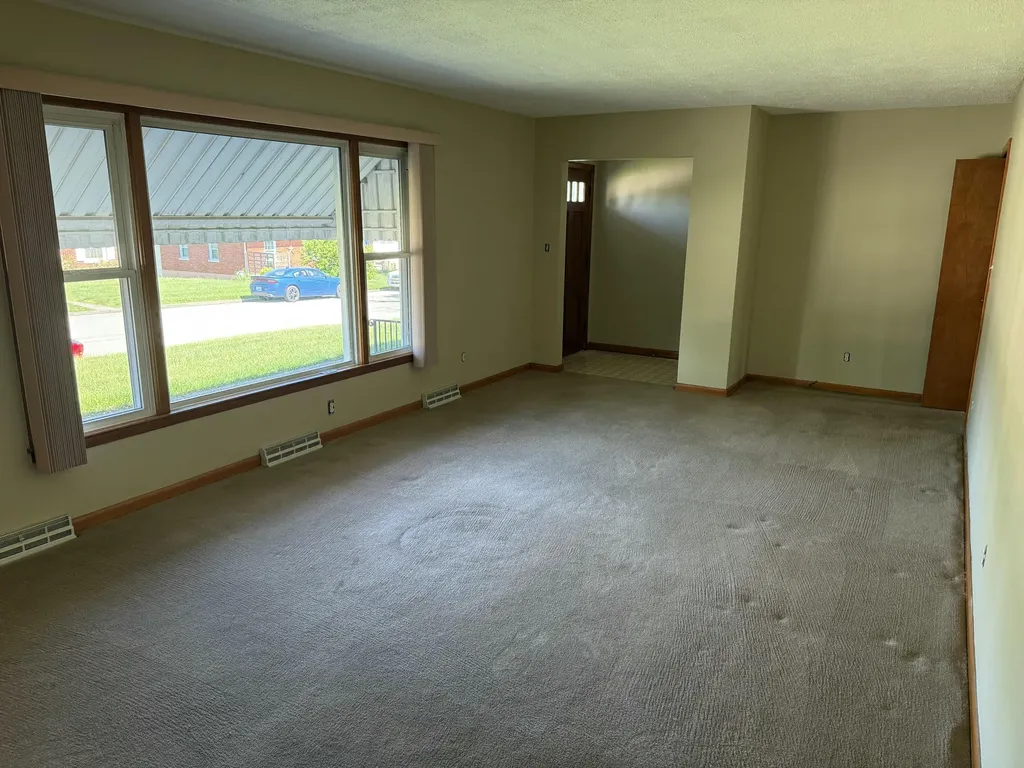 219 Stratford Drive Richmond KY 40475