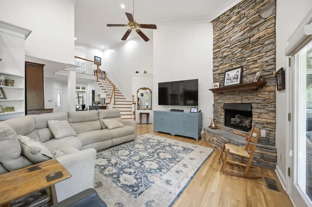 129 Taylor Avenue Paris KY 40361