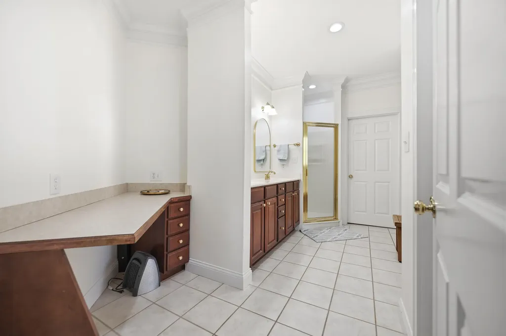 129 Taylor Avenue Paris KY 40361