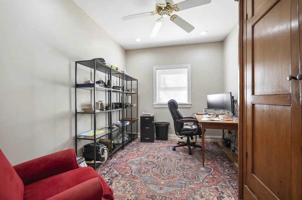 129 Taylor Avenue Paris KY 40361