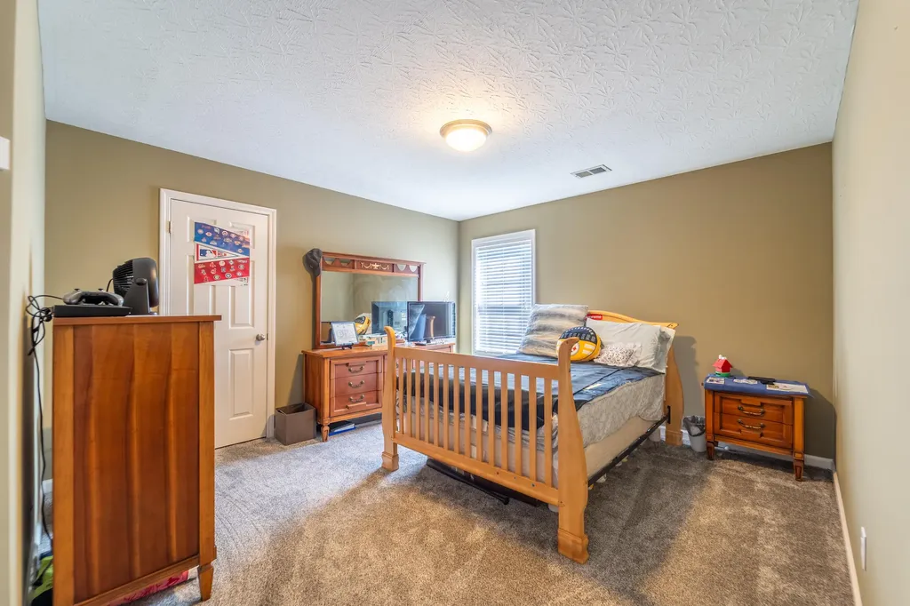 2037 Kearns Way Richmond KY 40475