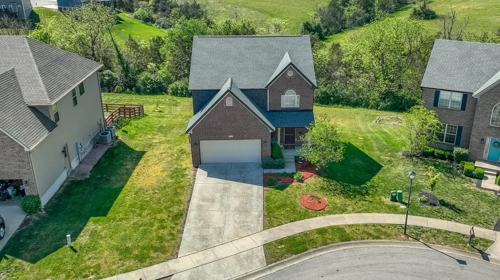 2037 Kearns Way Richmond KY 40475