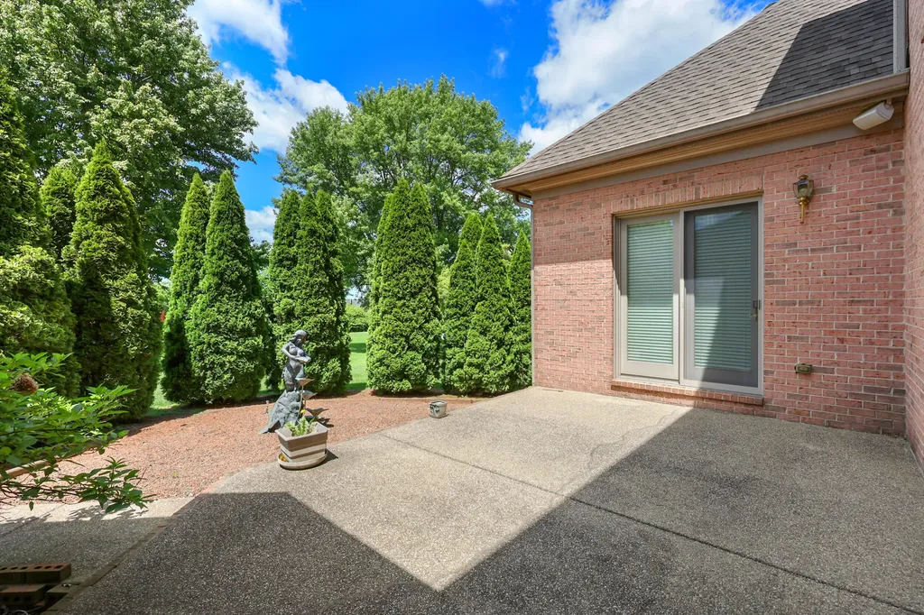 238 Duntreath Street Frankfort KY 40601