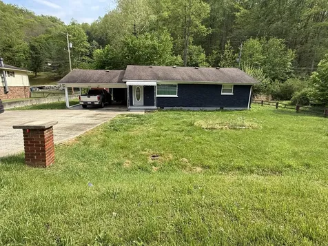 3919 KY-40 Paintsville KY 41240