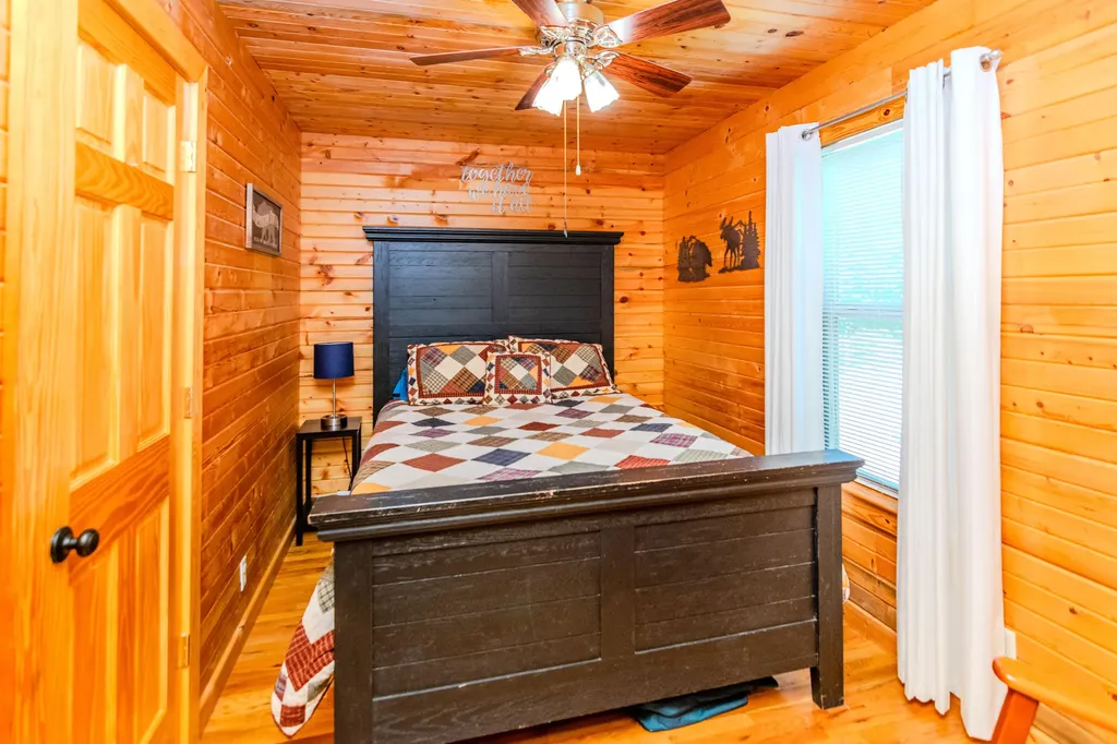 322 Weekender Lane Burkesville KY 42717