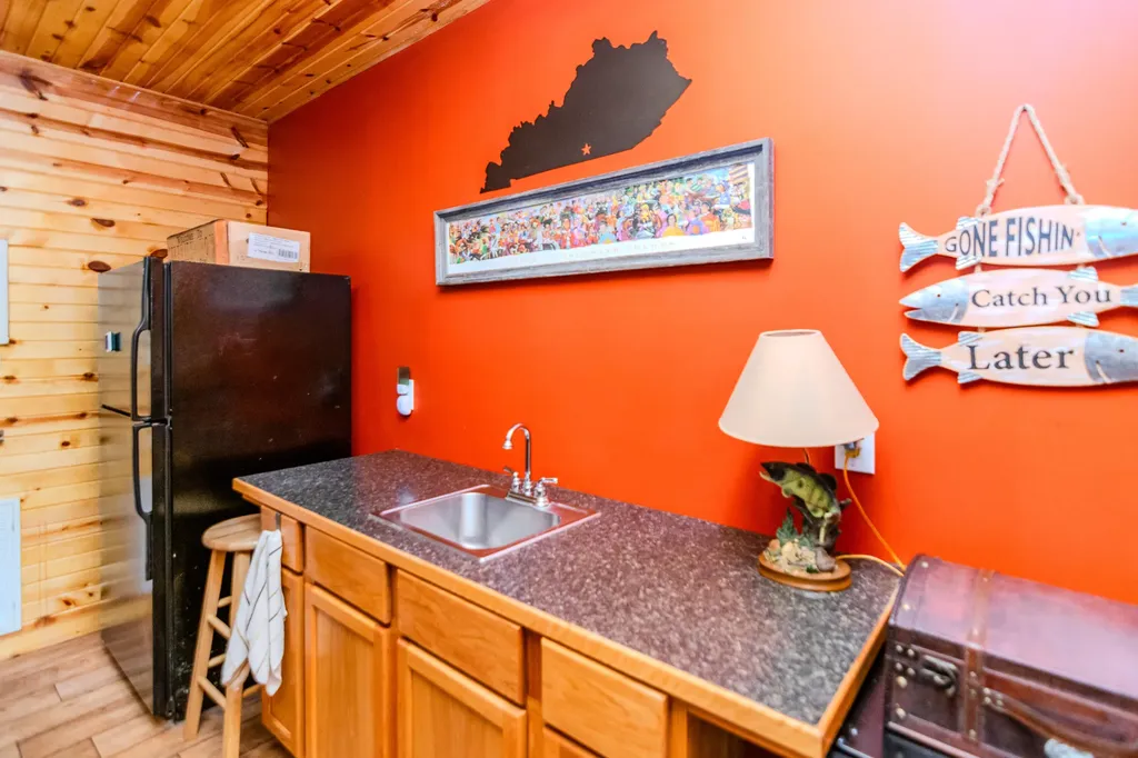 322 Weekender Lane Burkesville KY 42717