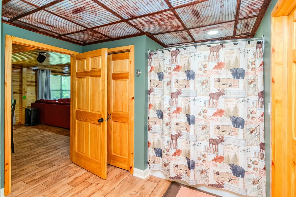 322 Weekender Lane Burkesville KY 42717