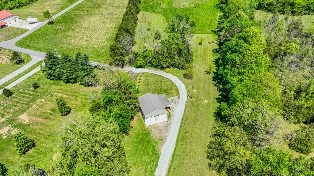 322 Weekender Lane Burkesville KY 42717