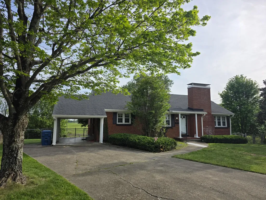 650 Elizabeth Court Harrodsburg KY 40330