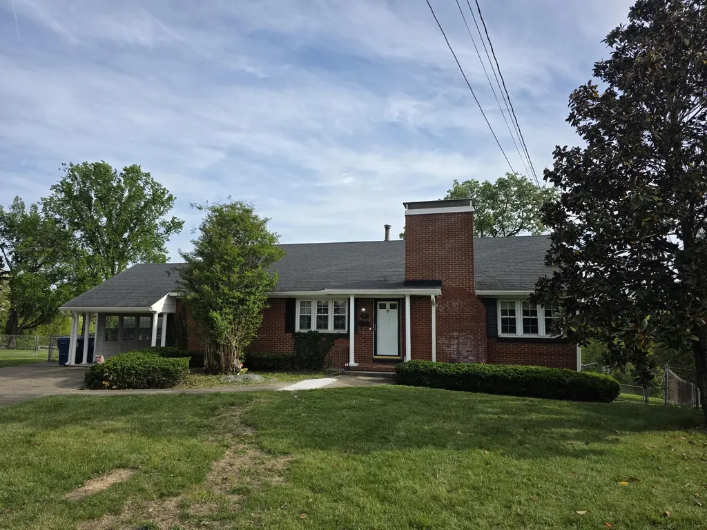 650 Elizabeth Court Harrodsburg KY 40330