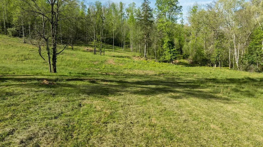 101 Irvin Phelps Road Somerset KY 42501