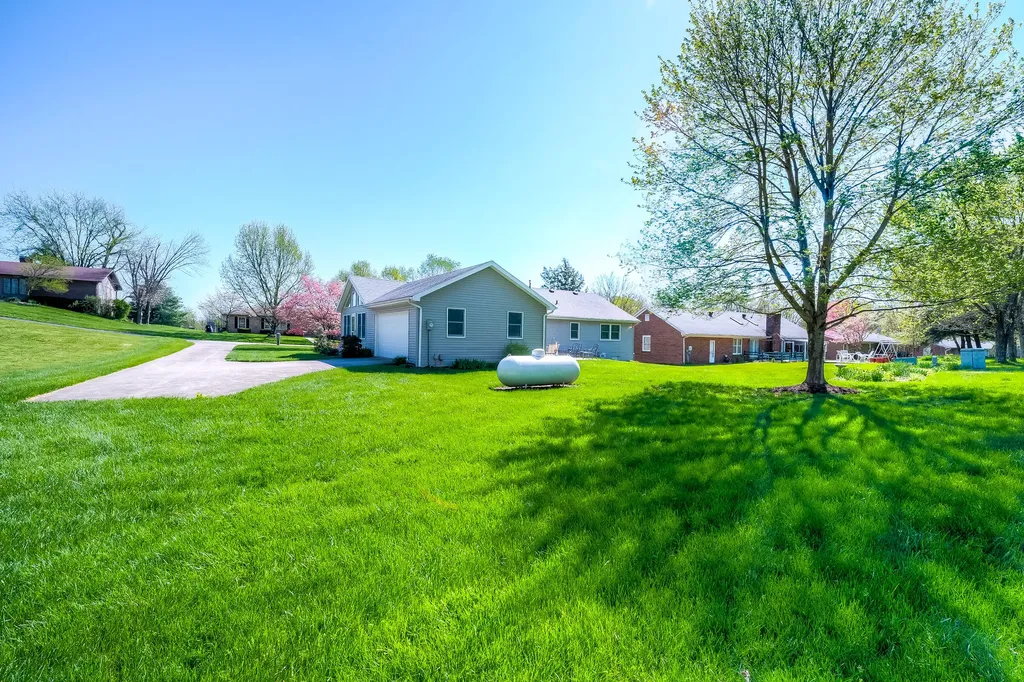2033 Longview Drive Georgetown KY 40324