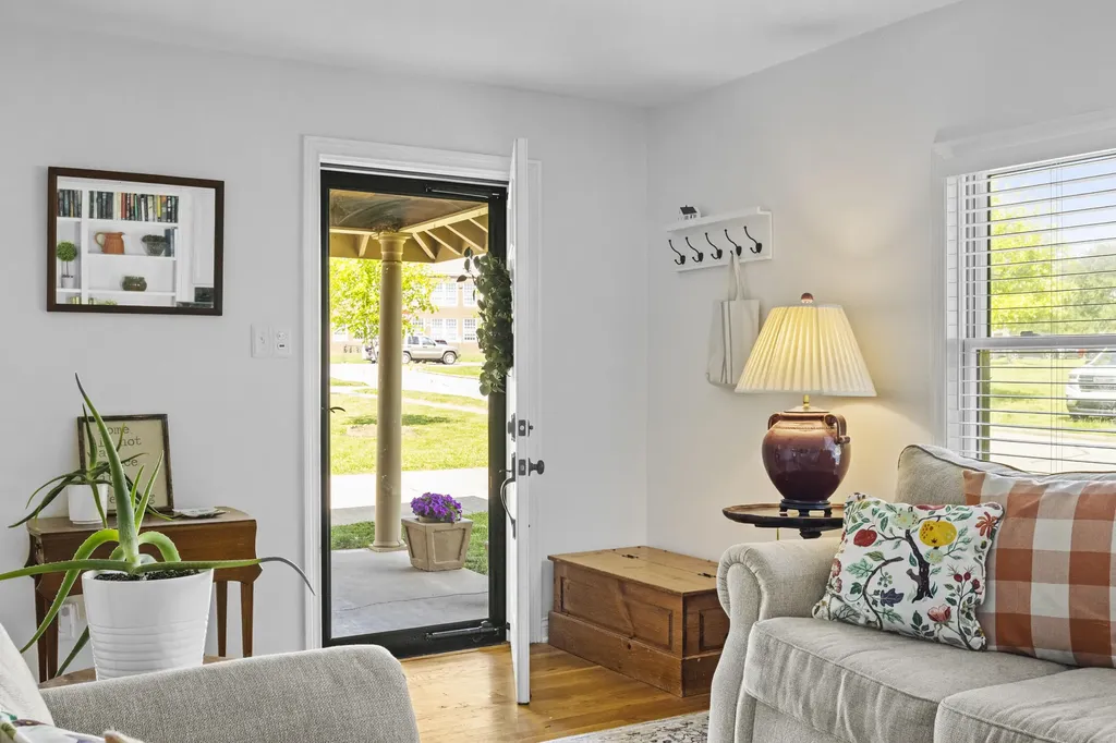 235 W Vista Street Lexington KY 40503