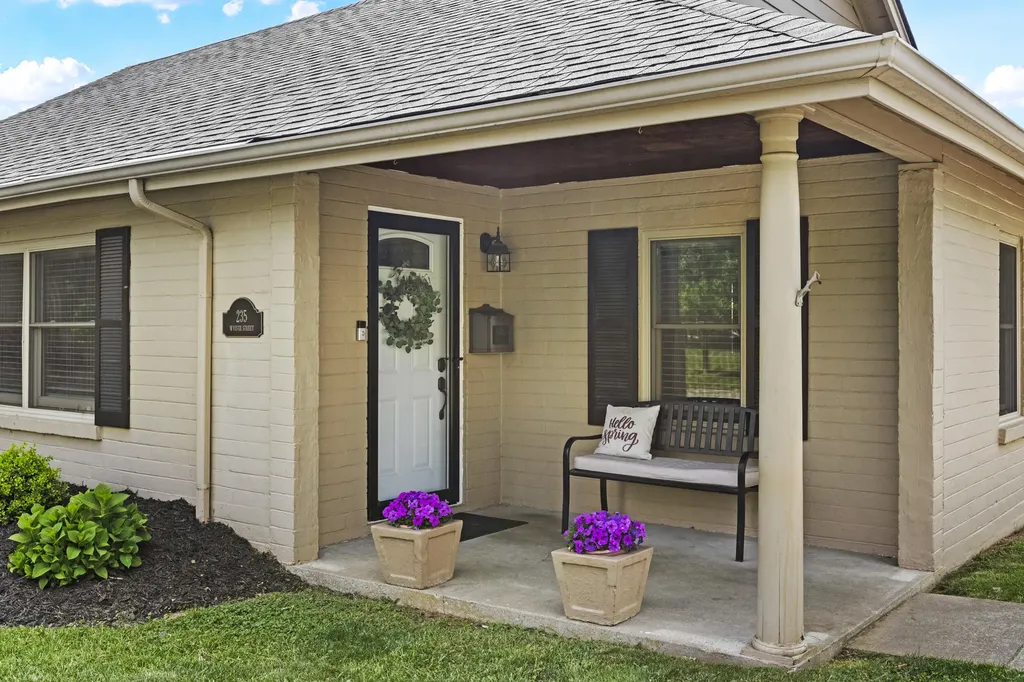 235 W Vista Street Lexington KY 40503