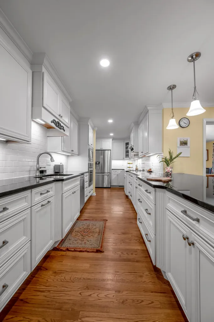 221 Greenbriar Road Lexington KY 40503