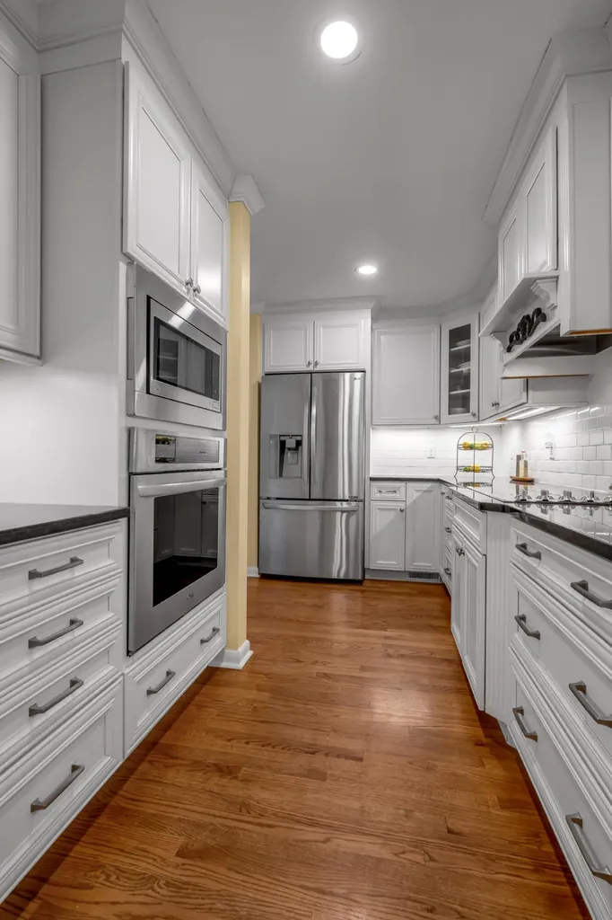 221 Greenbriar Road Lexington KY 40503